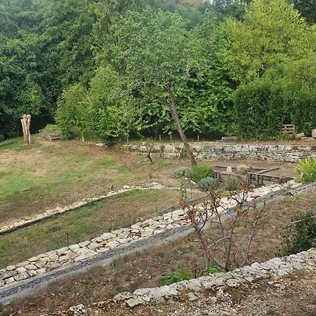 Panzió Au Bord De La Boeme Mouthiers-sur-Boeme